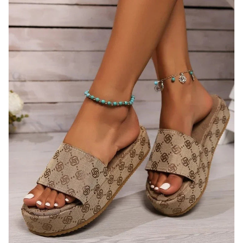 2024 Womens Summer Fashion Fish Mouth Designer Sandals Women Elegant Shallow Mouth Slip-On Outdoor Banquet Party Flip Image 7