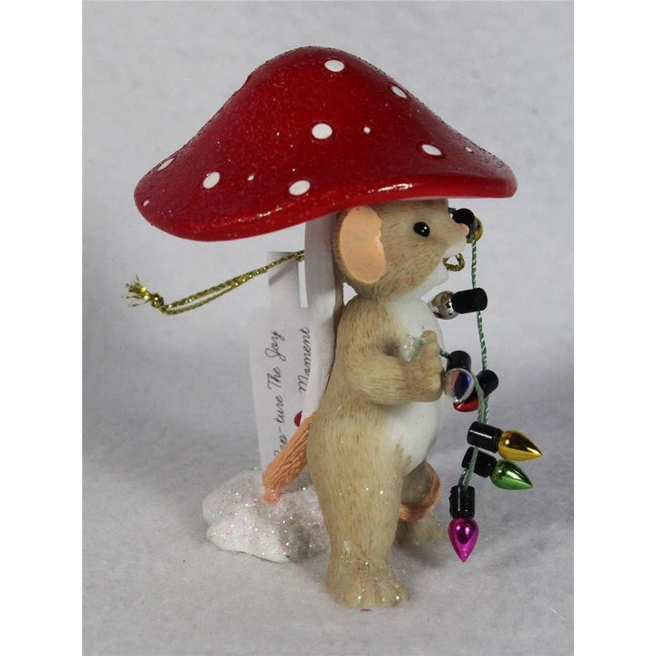 Charming Tails Cap-Ture the Joy of Every Moment - 2024 Figurine 137973 NIB Image 4