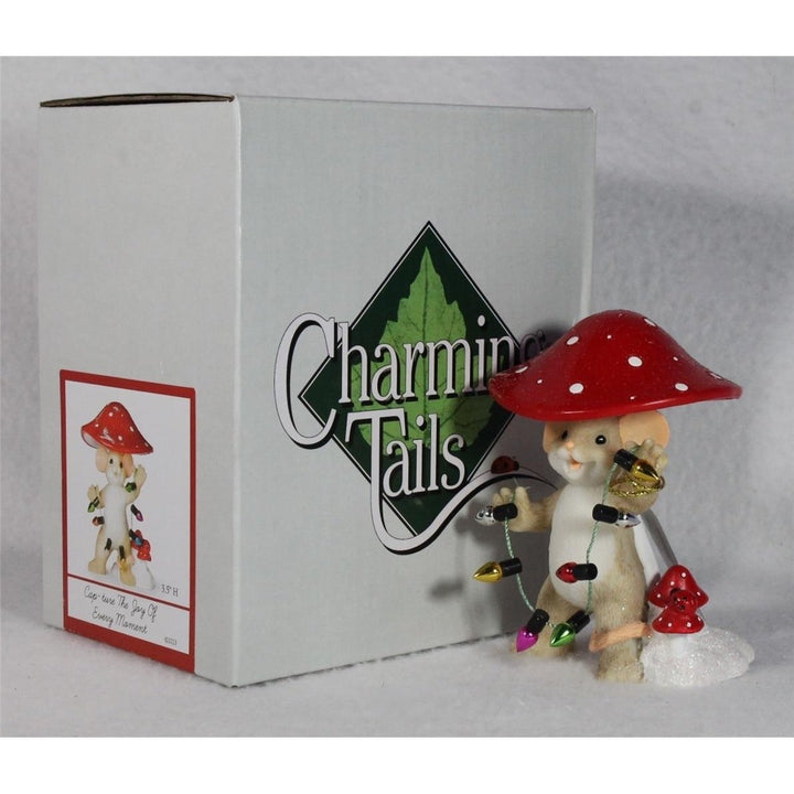 Charming Tails Cap-Ture the Joy of Every Moment - 2024 Figurine 137973 NIB Image 4