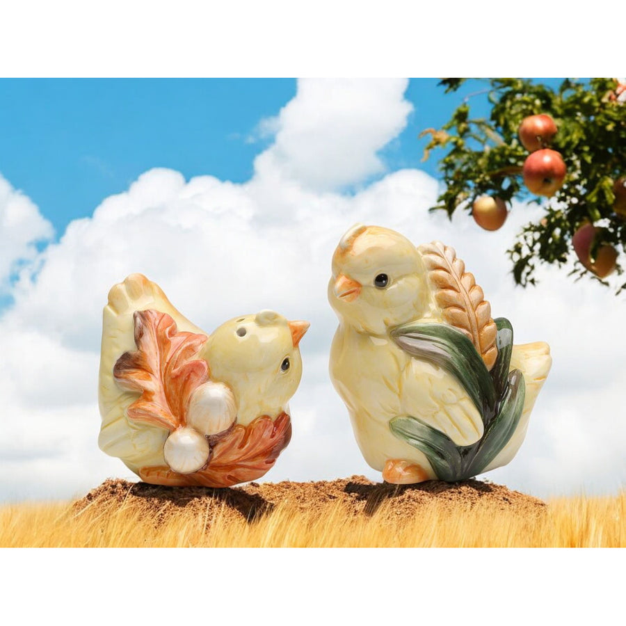 Ceramic Baby Chicken Salt Pepper Shakers Hand Painted 2.75 Inch Image 1