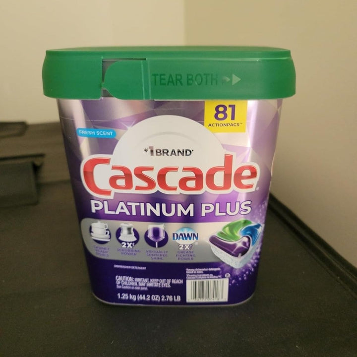 Cascade Platinum Plus ActionPacs Dishwasher Detergent Pods Fresh Scent 81 Count Image 3