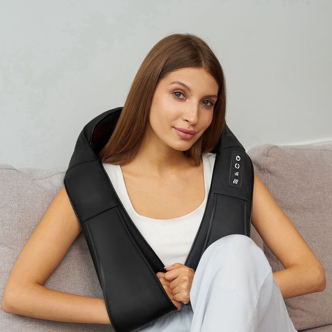 Electric Neck And Back Massager with Infrared Light Heating 3 Intensity Levels Deep Kneading 3D Shiatsu Massage Pillow Image 9