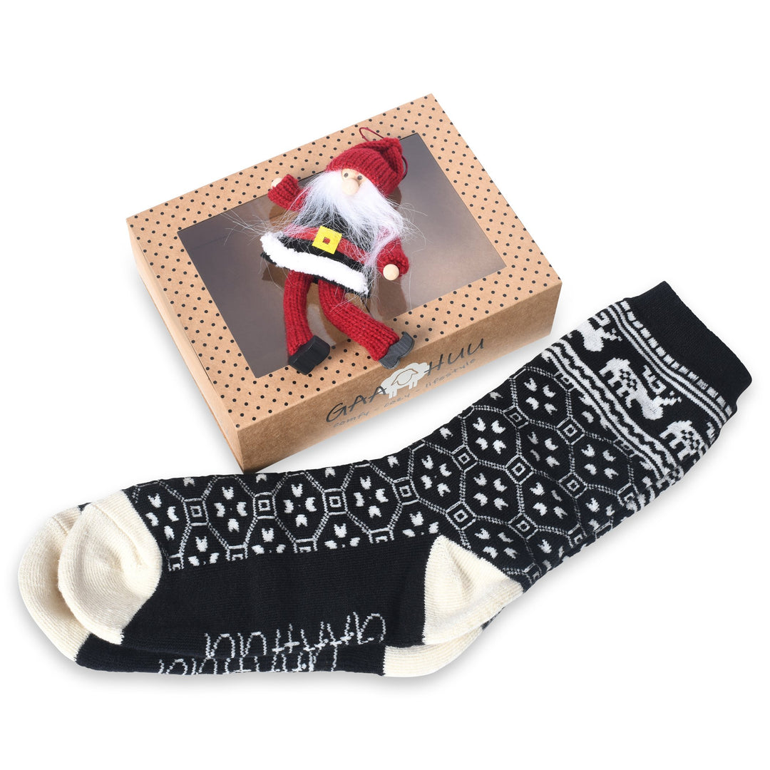 Gaahuu womens cushioned nordic sock/felted ornament boxed gift set Image 2