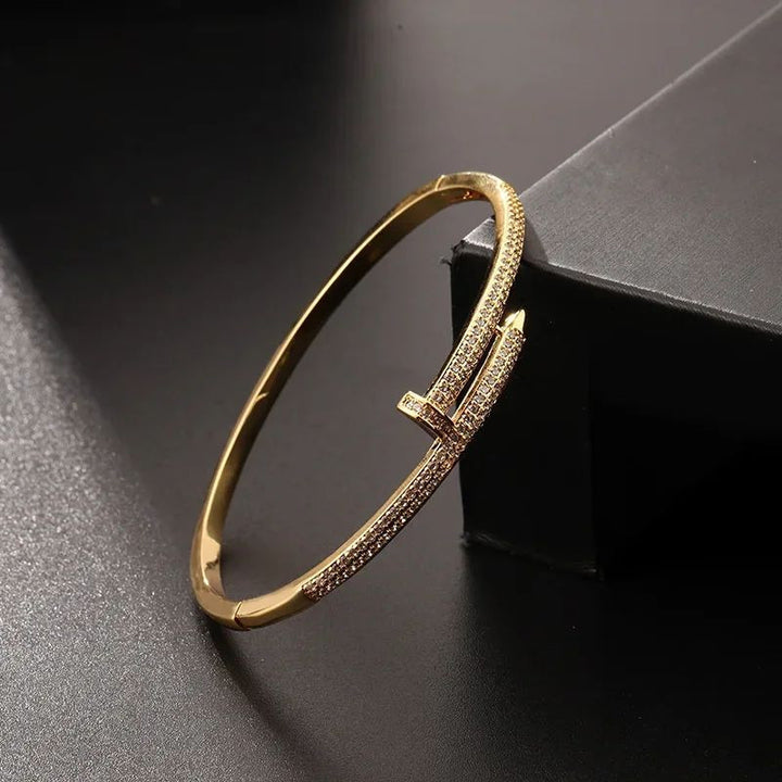 Luxury Womens Bracelet Personalized Nail Design Micro Inlaid Zircon High-End Fashion Image 1