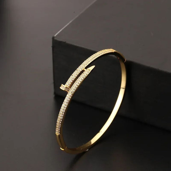 Luxury Womens Bracelet Personalized Nail Design Micro Inlaid Zircon High-End Fashion Image 2