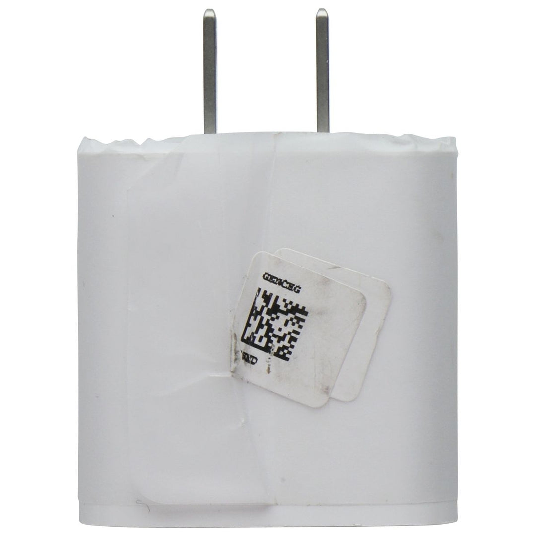 Apple 20-Watt (USB-C) Wall Charger Travel Adapter A2935 - White Image 3