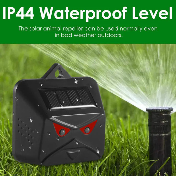 Red LED Light Waterproof Predator Repellent for Gardens Image 3