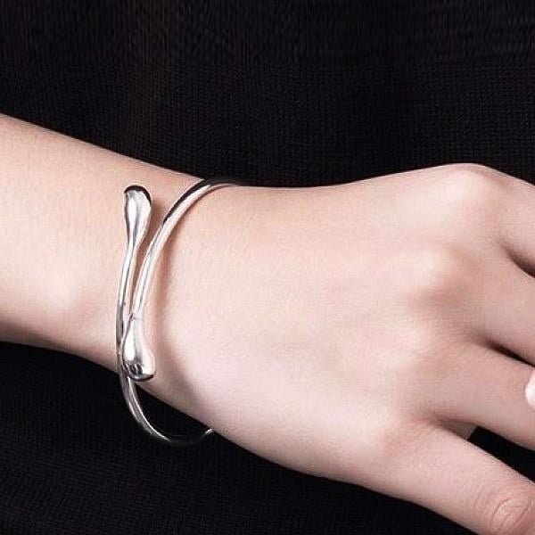 Teardrop Bangle in Sterling Silver Image 1