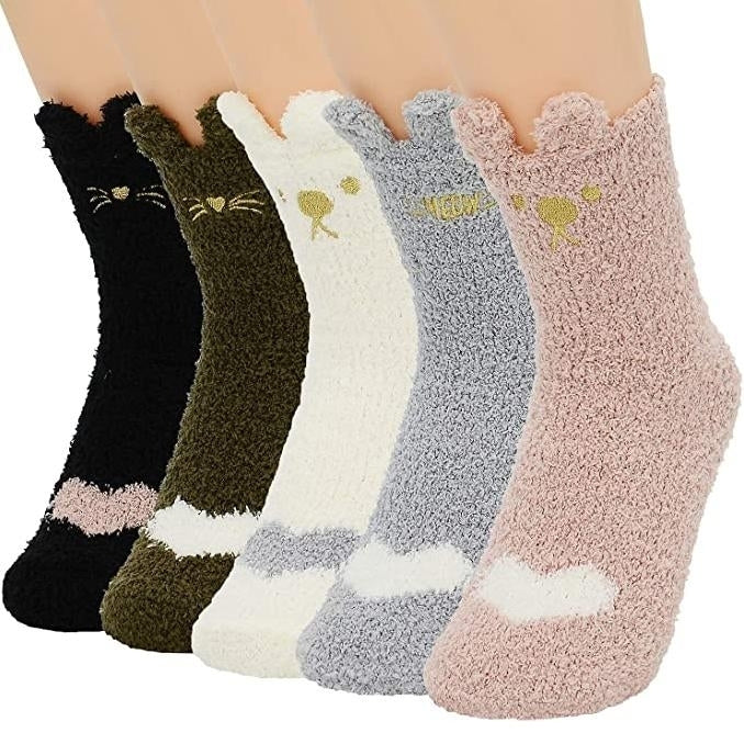 Womens Fuzzy Winter Socks Image 1