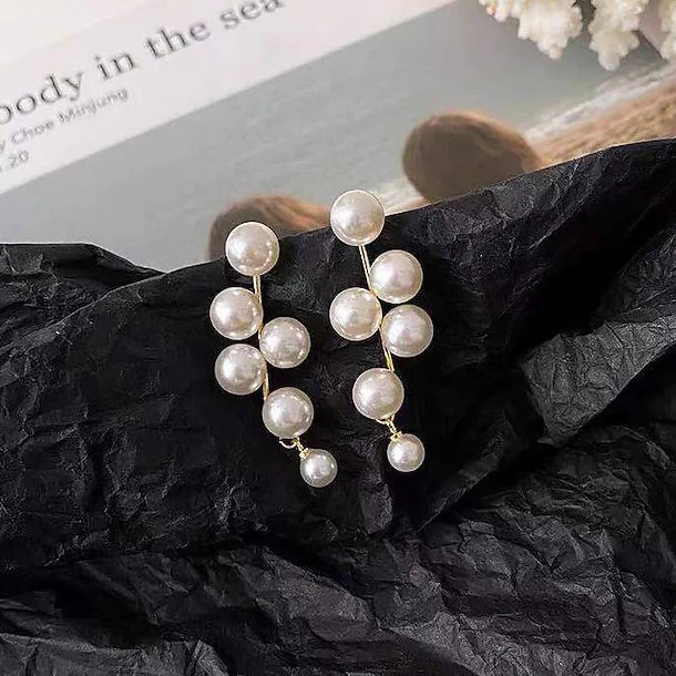 Womens Pearl Alloy Stud Earrings Image 2