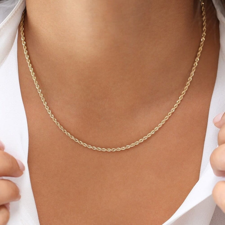 14k Solid Gold Rope Chain 2.5mm Image 2