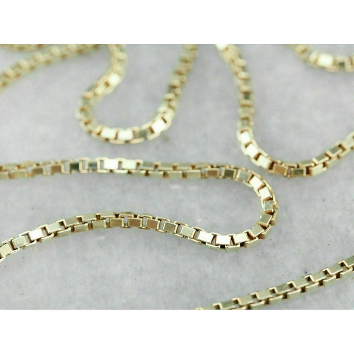 18K Solid Gold Box Chain Necklace Unisex Image 4