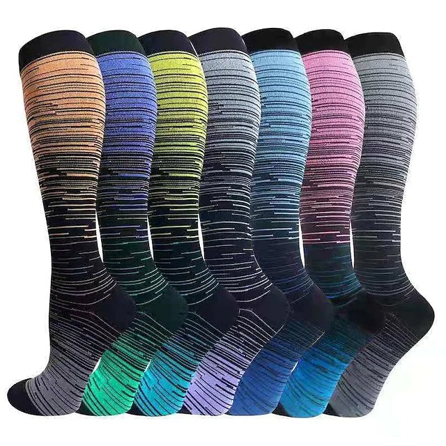 3-Pairs: Gradient Compression Socks Image 1