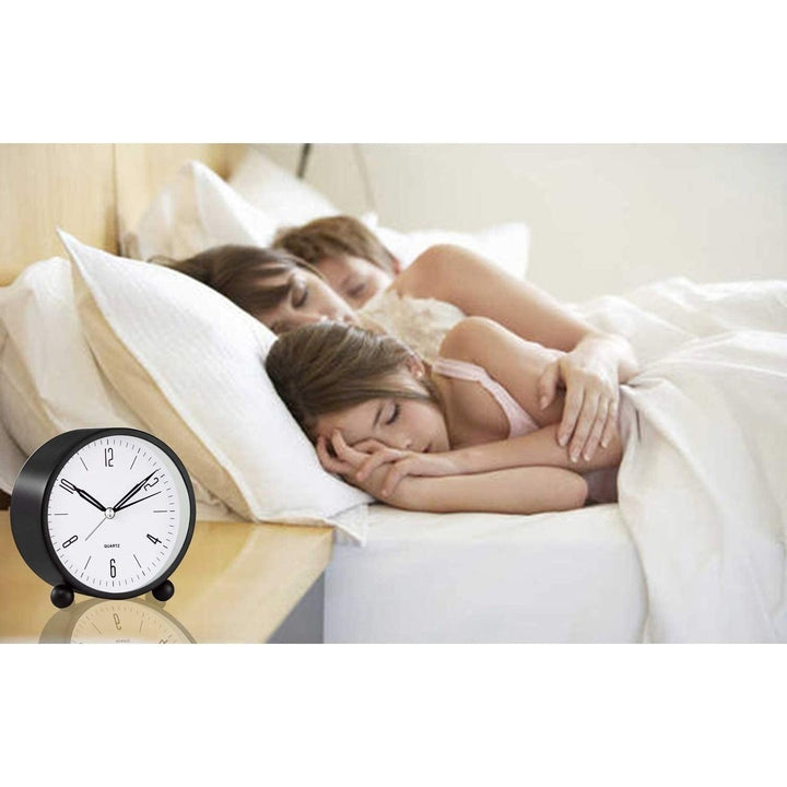 4" Super Silent Non Ticking Analog Alarm Clock with Night Light Image 9