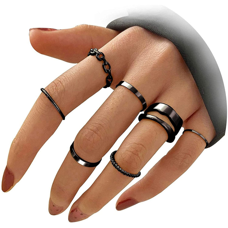 7-Piece: Womens Gold Knuckle Ring Set Image 1