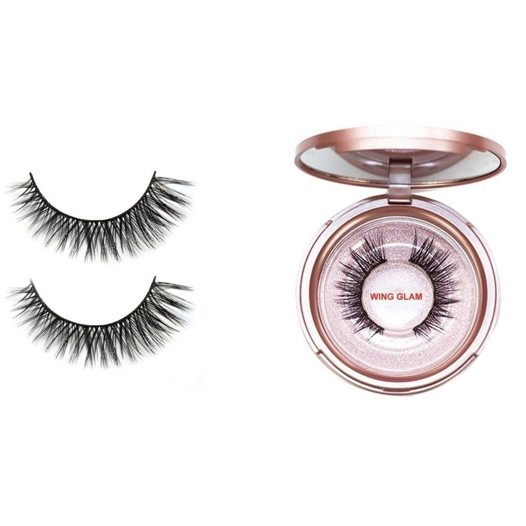 Magnetic Eyeliner with 3D Magnetic Eyelashes and Tweezers Kit Image 3