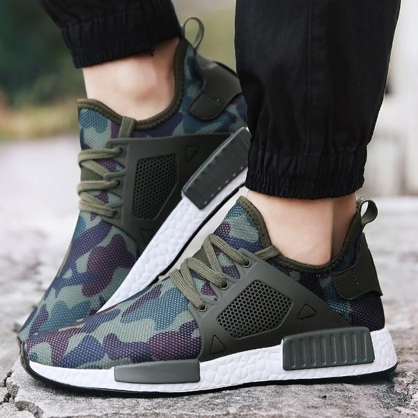 Men Fashion Camouflage Sneakers Image 1