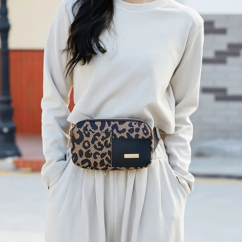 Leopard Pattern Chest Bag Image 10