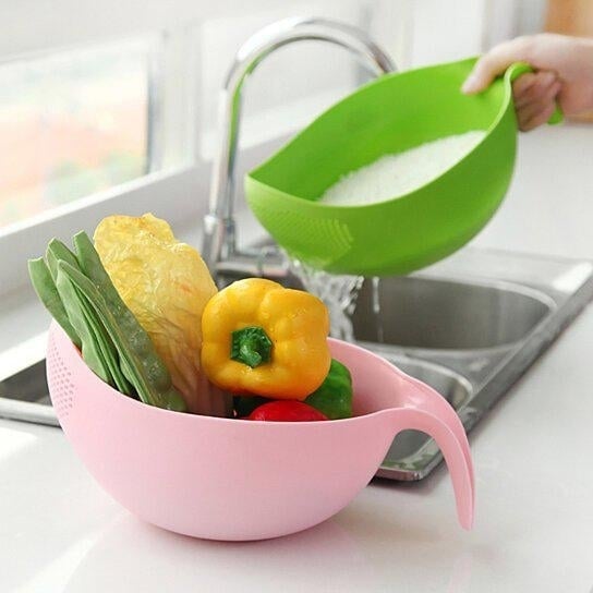 Strainer Sieve Basket with Handle for Rice Fruits and Vegetables Image 1