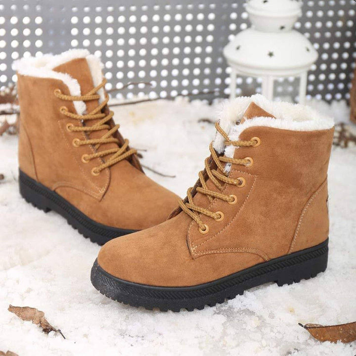 Winter Outdoor Flat Short Boots Image 8