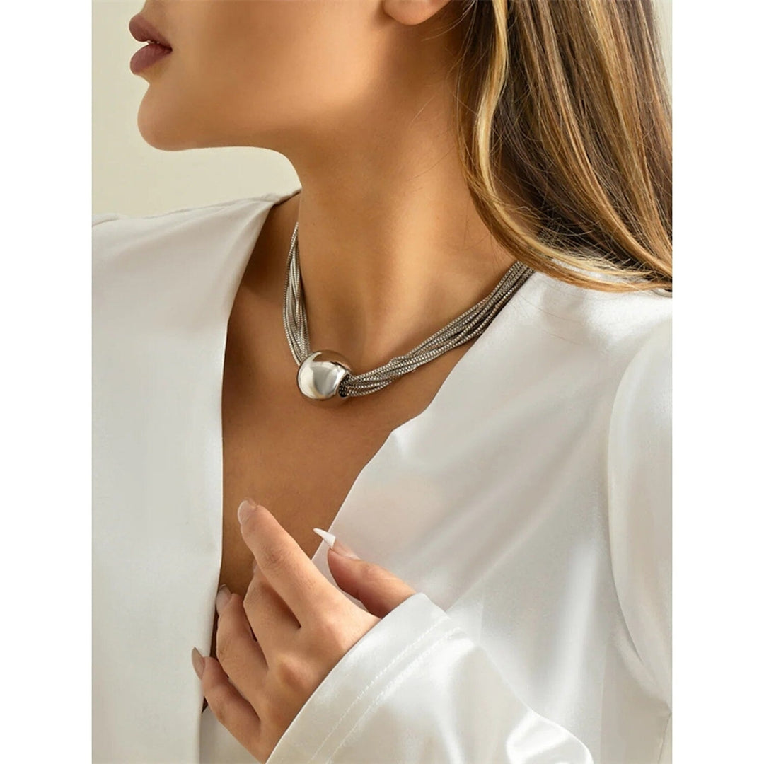 Womens Contemporary Street Geometry Necklace Image 4