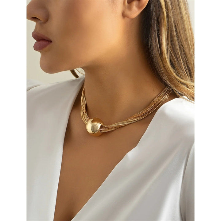 Womens Contemporary Street Geometry Necklace Image 9