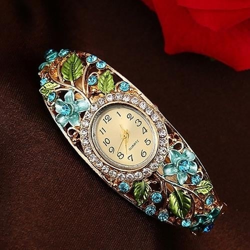 Womens Crystal Bracelet Wrist Watch Image 1