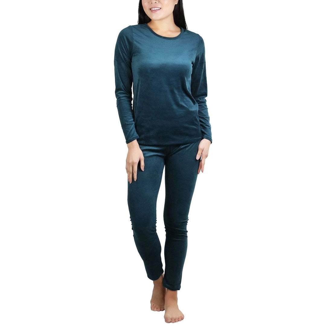 Womens Soft Velvet Long Sleeve Top and Bottom Thermal Set Image 3