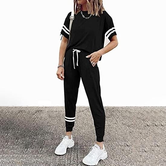 Womens Two Piece Outfits Casual Tracksuits Short Sleeve Sweatsuits with Pockets Image 2