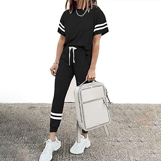 Womens Two Piece Outfits Casual Tracksuits Short Sleeve Sweatsuits with Pockets Image 3