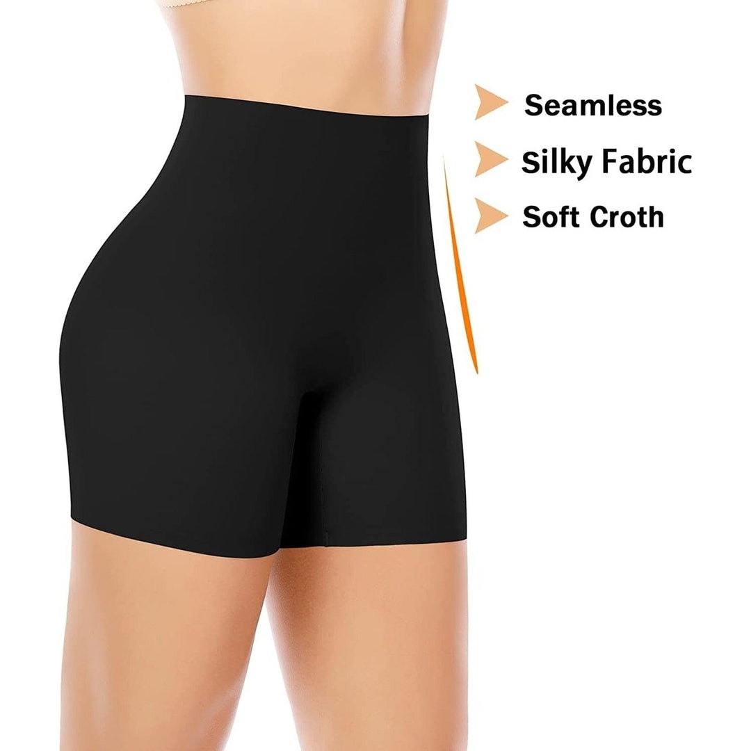 Womens Seamless Shaping Shorts Image 4