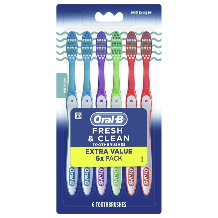 24-Pack: Oral B Fresh and Clean Medium Toothbrush Image 1