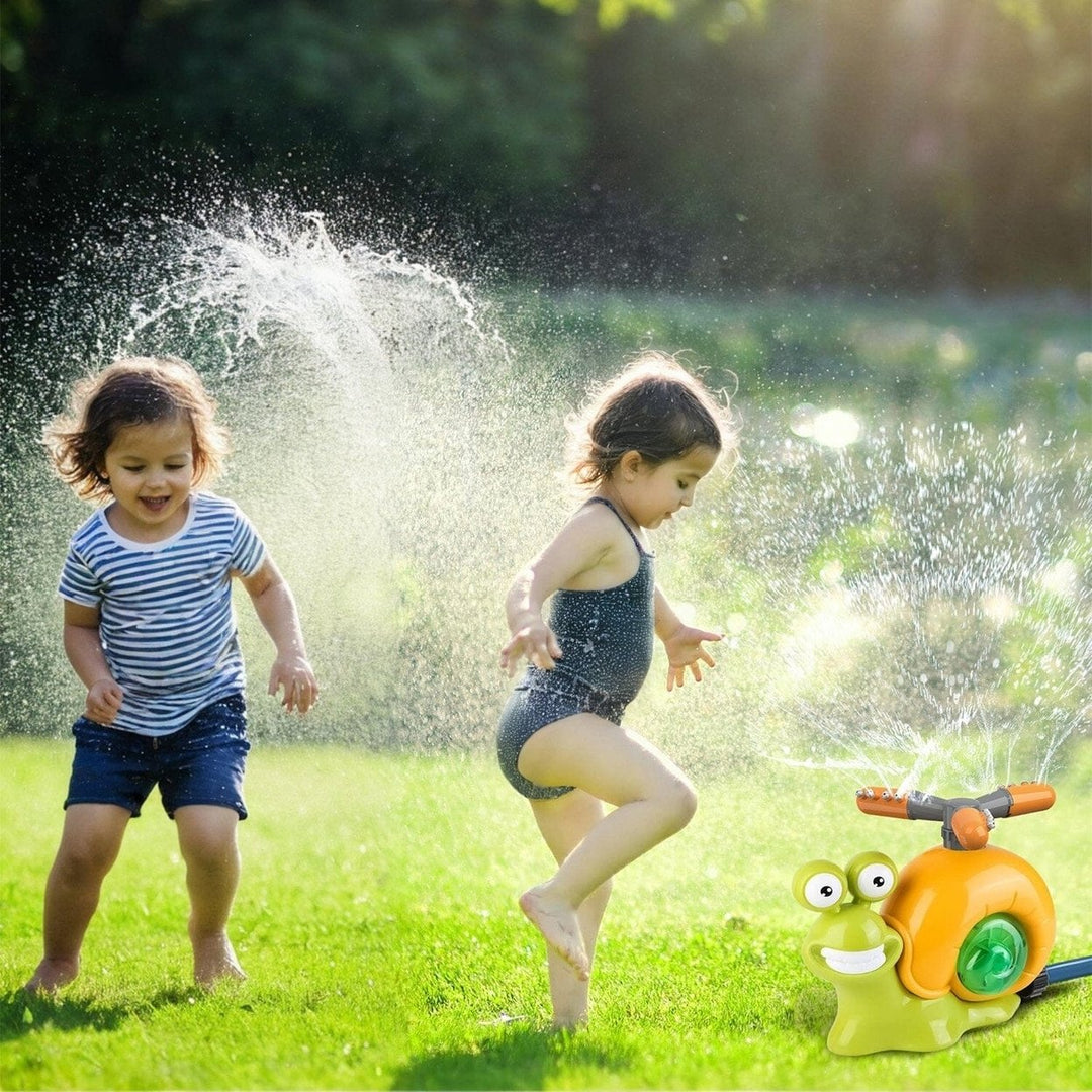 2-in-1 Snail Water Sprinkler Baseball Toy with 2 Sprinkler Nozzles Image 7