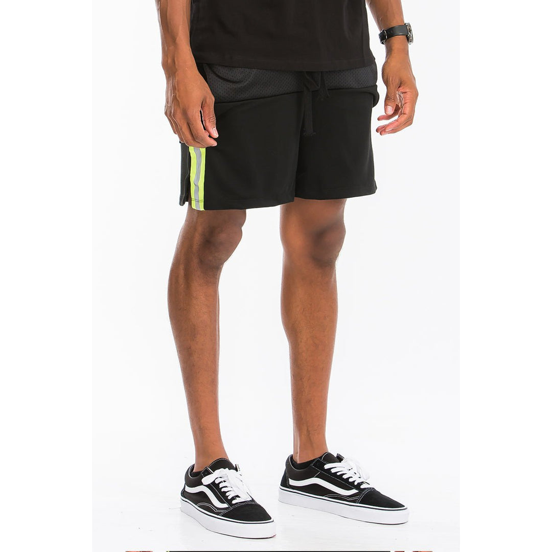 Quarter Mesh Shorts Image 4