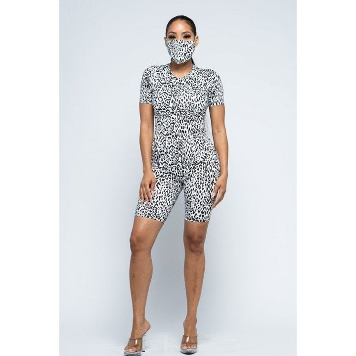 Brushed Short Sleeve Top And Biker Pants And Face Mask Set Image 2