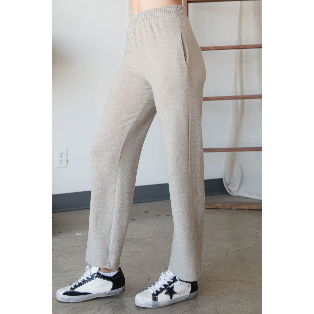 Minimal And Casual Trainer Pants Image 3