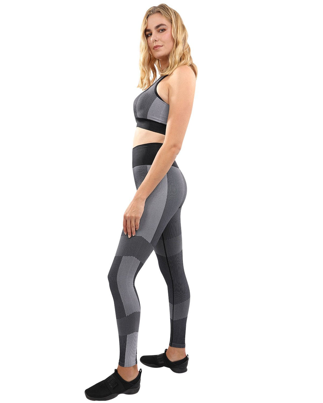 Arleta Seamless Leggings and Sports Bra Set - Black Image 2