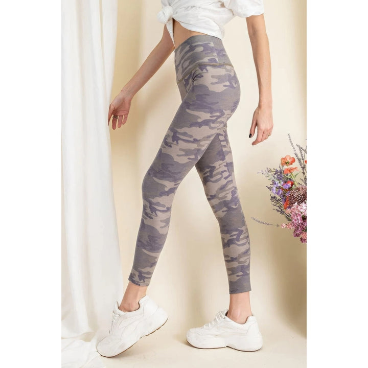 Camouflage Printed Rayon Spandex Leggings Image 3