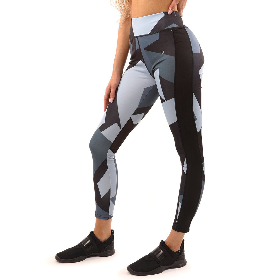 Bondi Set - Leggings and Sports Bra - Black/Grey Image 4