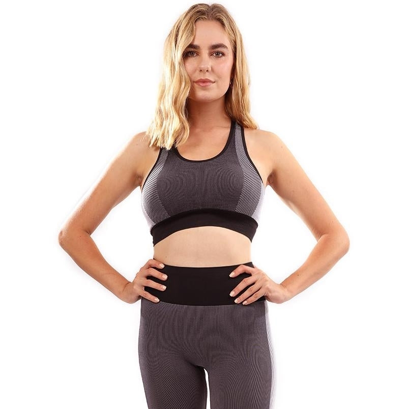 Arleta Seamless Sports Bra - Black Image 4