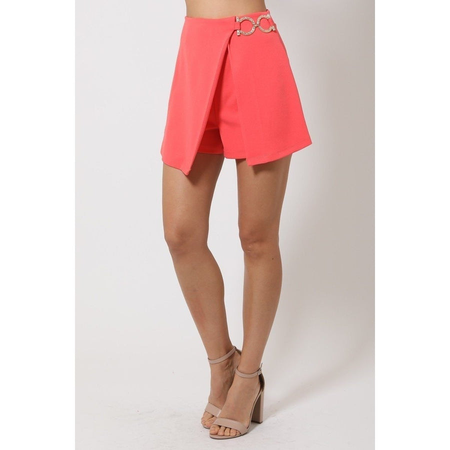 Double Layer Detailed Fashion Shorts With Gold Buckle On The Side Image 1