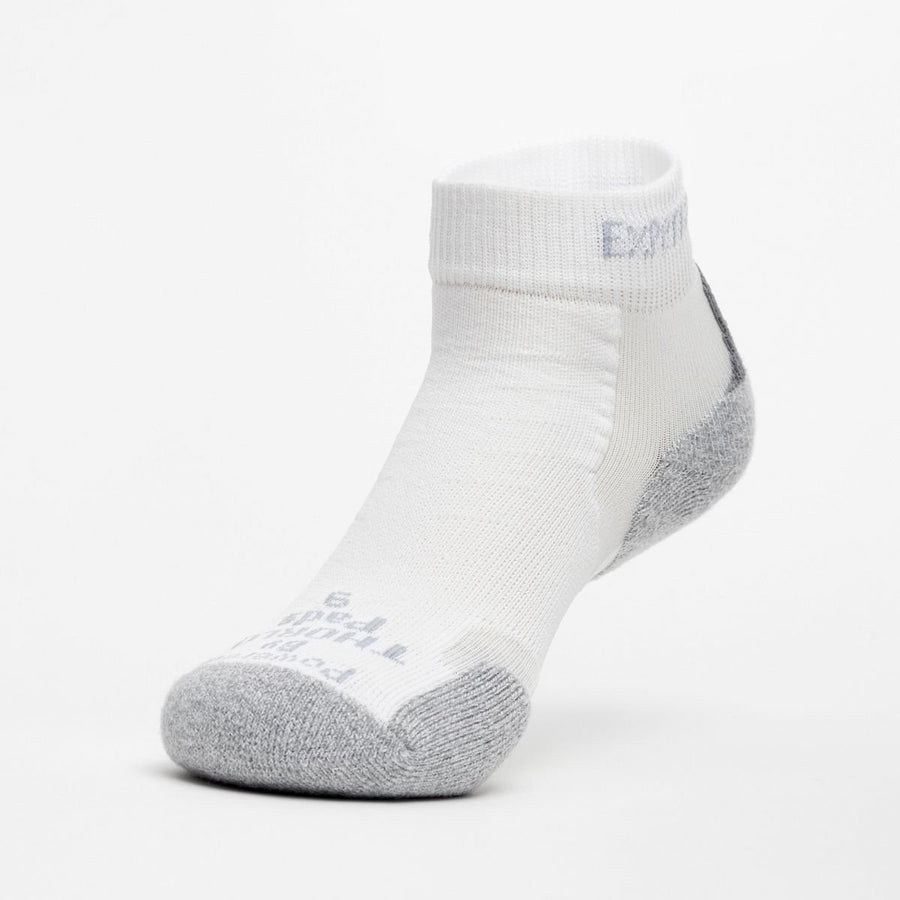 Thorlos Experia XCMU Ankle Sock Medium White Multi-Sport Thin Padded Image 1