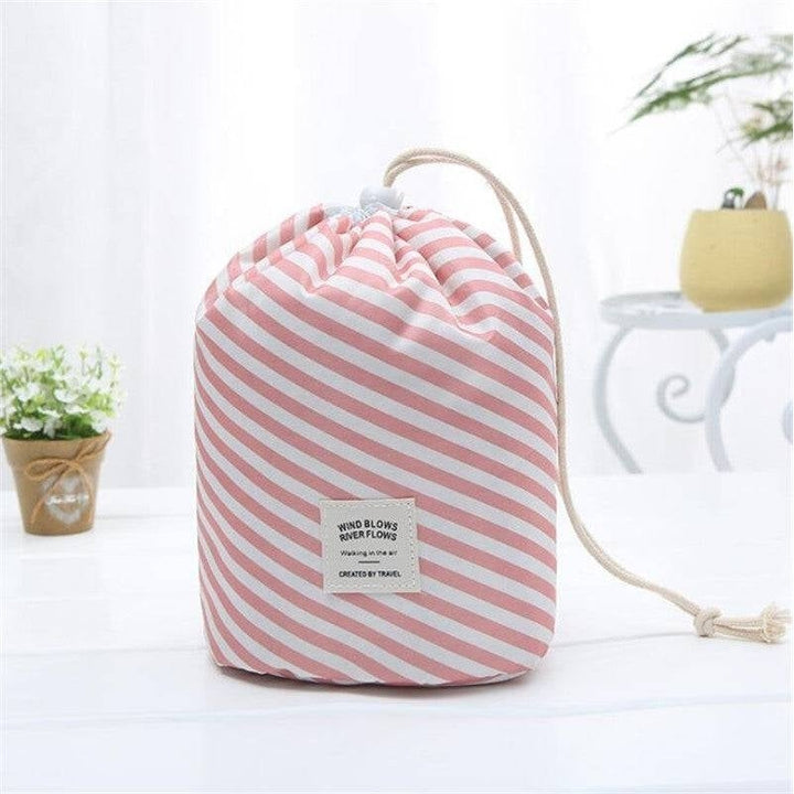 Portable Cosmetic Bags Image 1