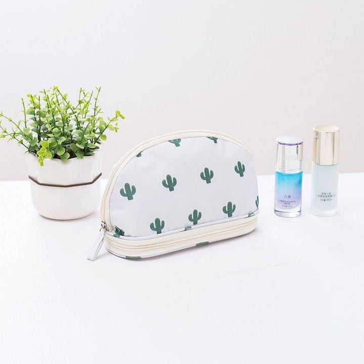 Portable Makeup Bag Image 1