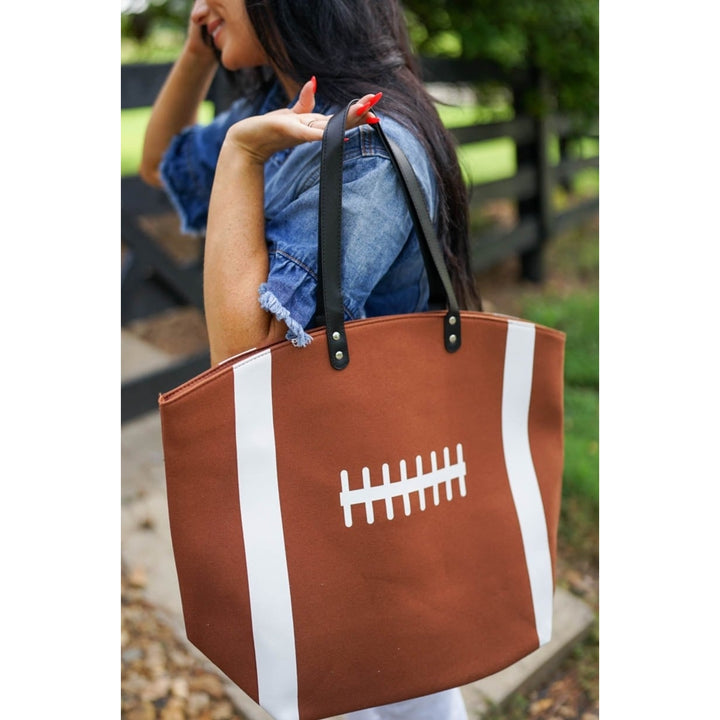 Sport Canvas Tote Image 1