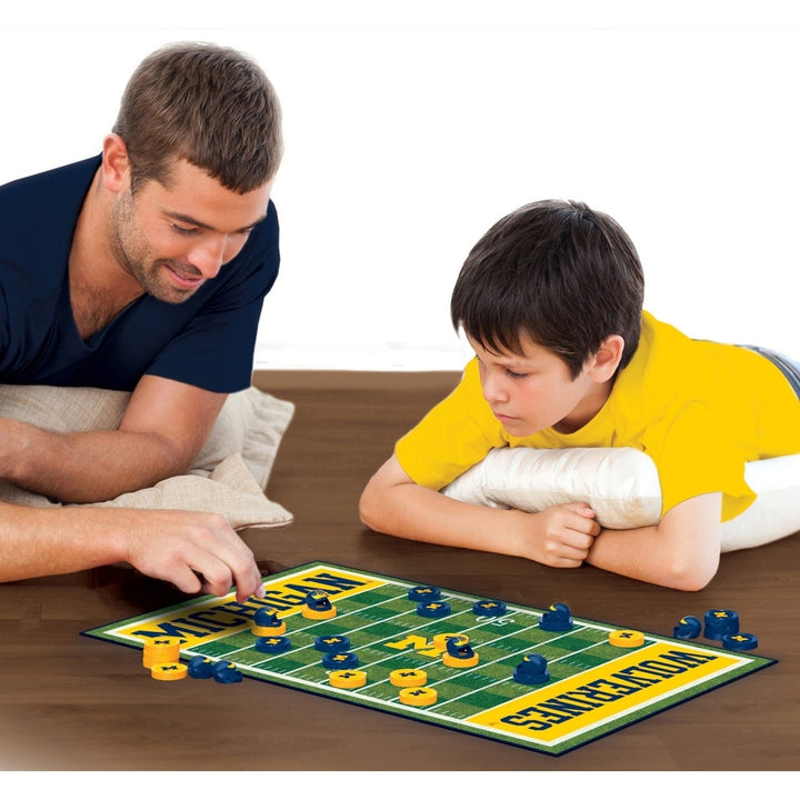 Michigan Wolverines Checkers Board Game Image 4