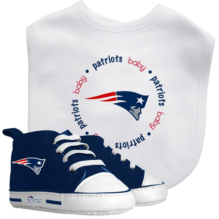 England Patriots Baby Gift Set 2 Piece Bib and Pre-Walkers 100% Cotton Image 1