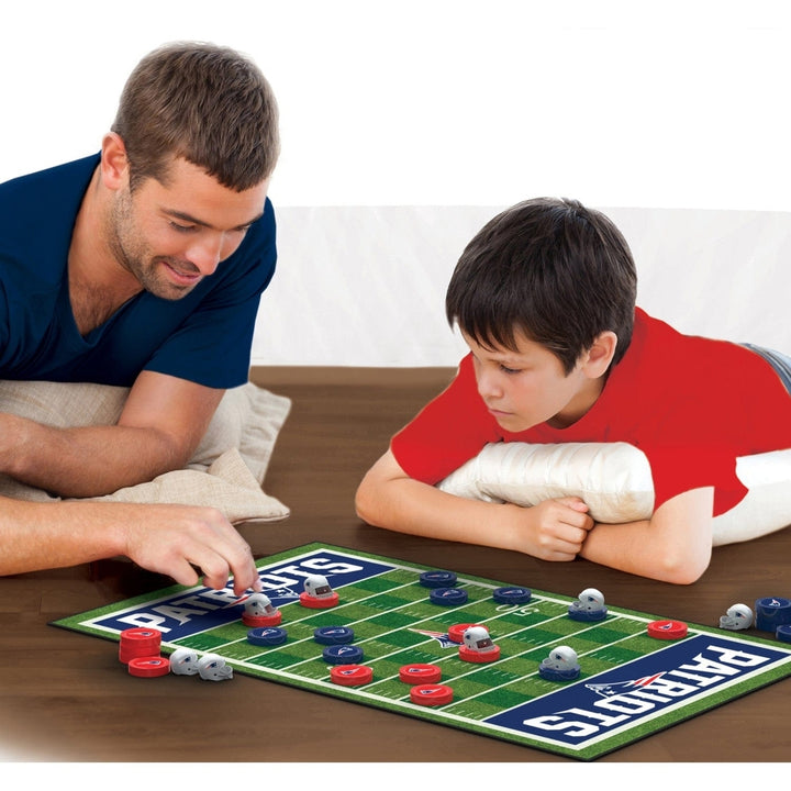 England Patriots Checkers Game NFL Board Game 24 Pieces 13 x 21 in Image 4