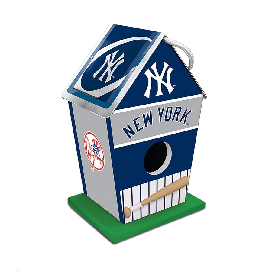 York Yankees Birdhouse Wooden Waterproof with Tin Roof Easy Access Cleaning Image 1