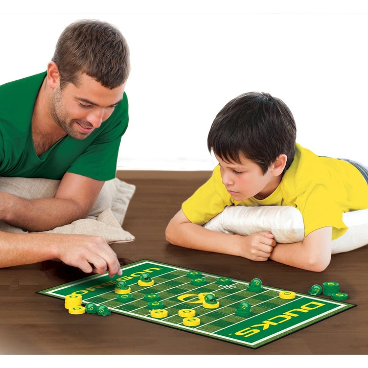 Oregon Ducks Checkers Board Game NCAA MasterPieces 24 Pieces 13x21 in Fun Image 4